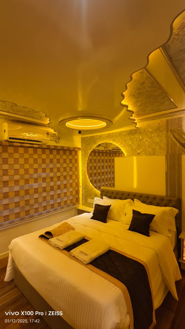 Royal Caribbean Houseboat (17)