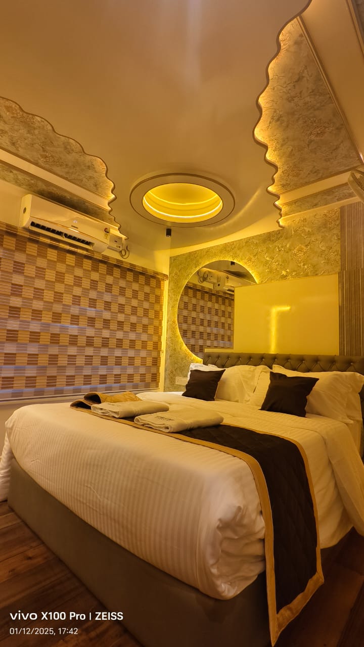 Royal Caribbean Houseboat (21)