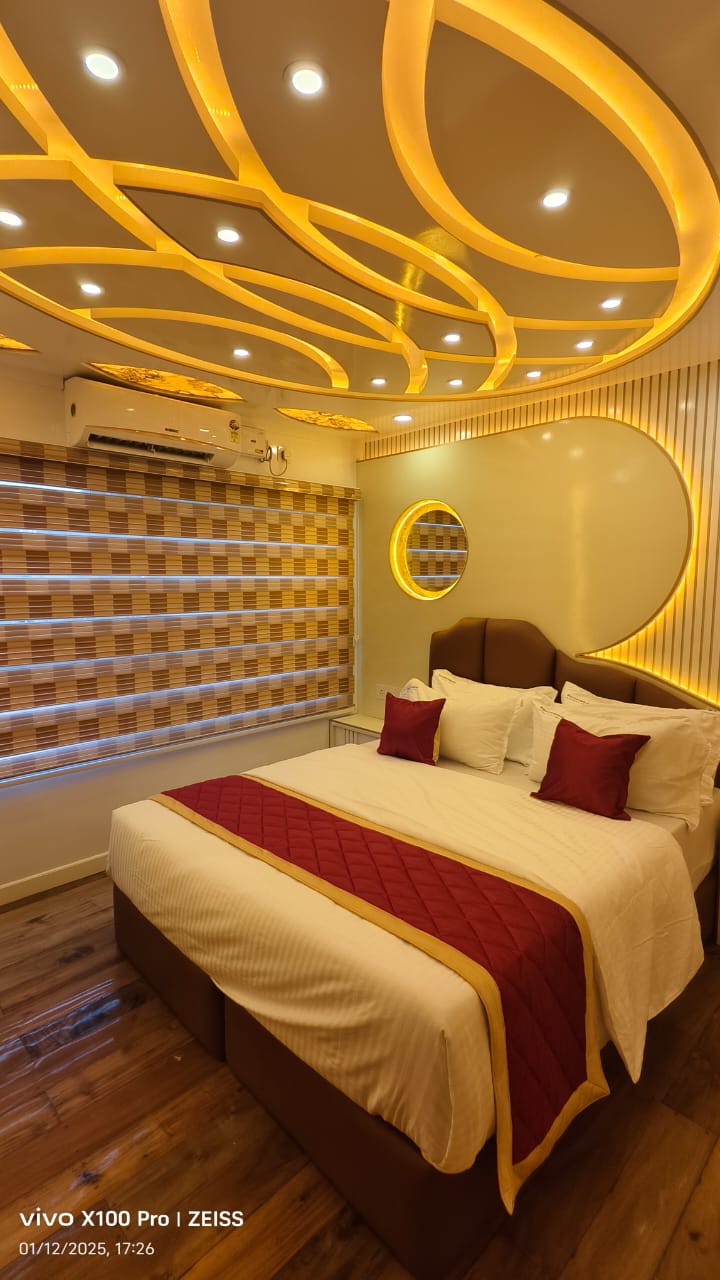 Royal Caribbean Houseboat (30)