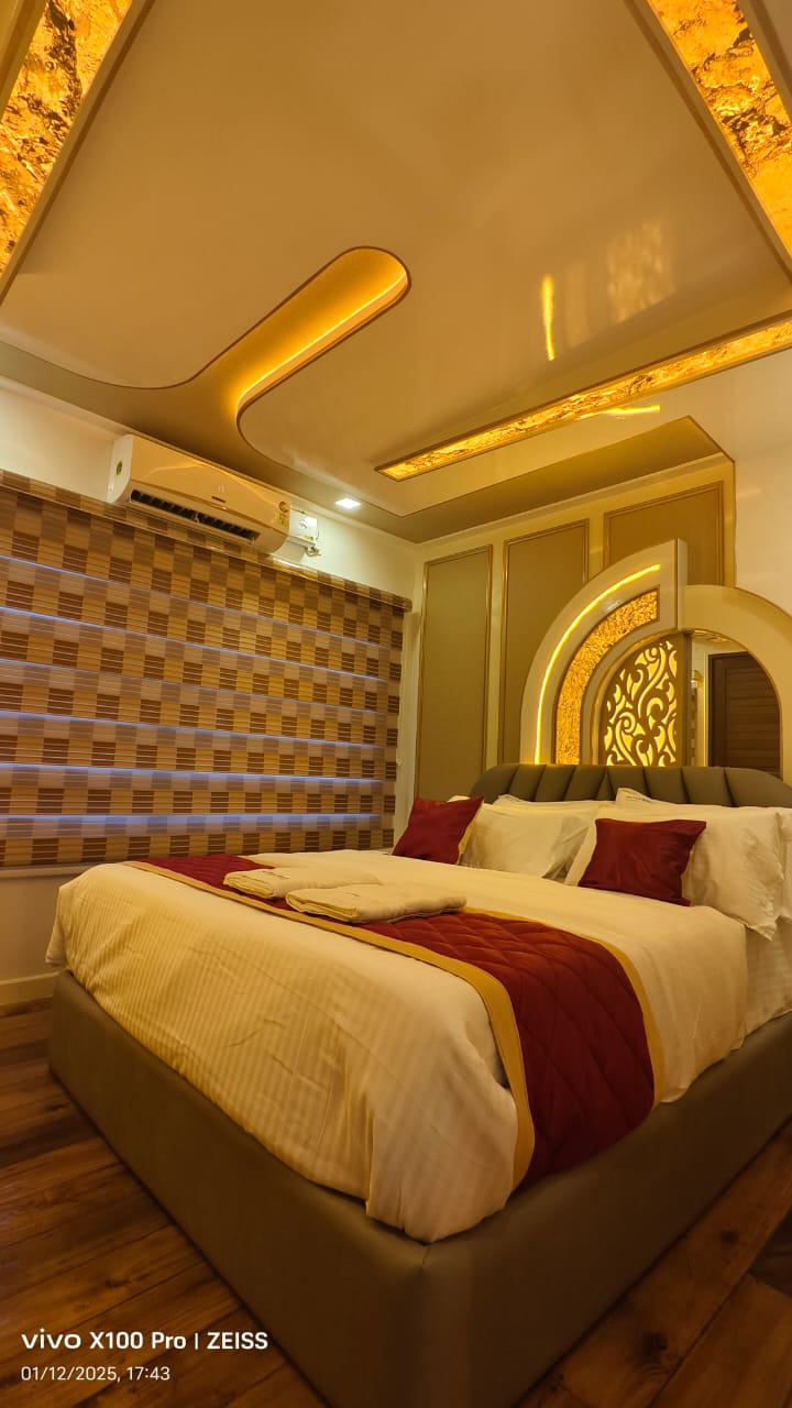 Royal Caribbean Houseboat (31)