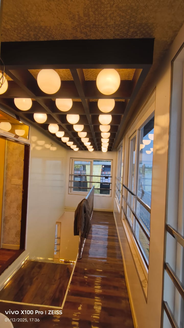 Royal Caribbean Houseboat (8)